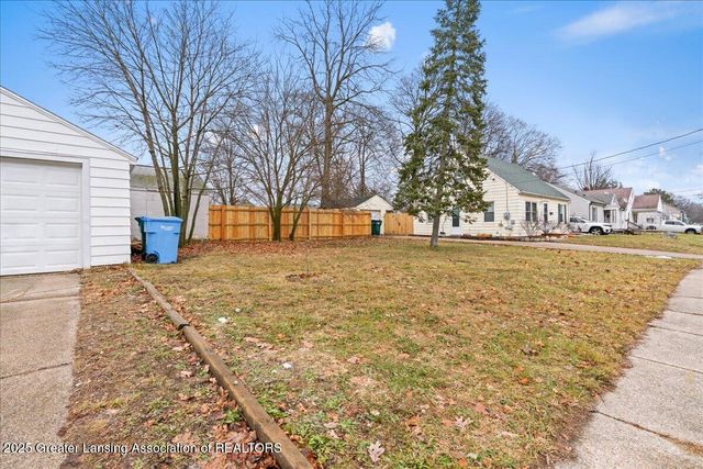 2519 Marion Avenue, Lansing, MI 48910