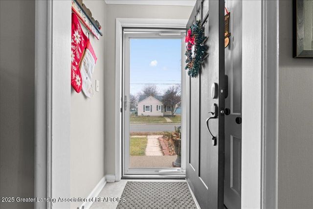 2519 Marion Avenue, Lansing, MI 48910