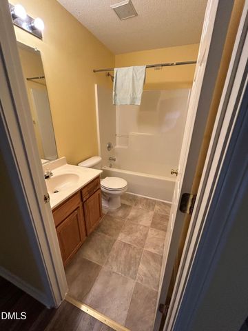 100 Henson Place, Apex, NC 27502