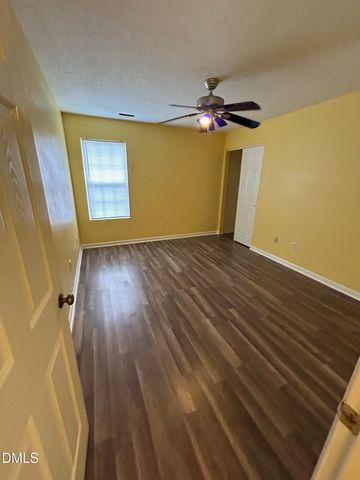 100 Henson Place, Apex, NC 27502