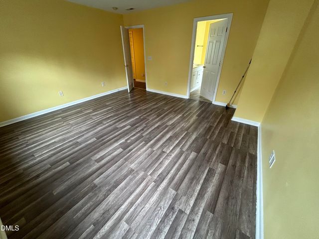 100 Henson Place, Apex, NC 27502