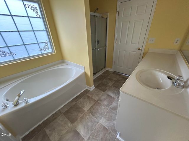 100 Henson Place, Apex, NC 27502