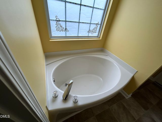 100 Henson Place, Apex, NC 27502