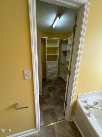 100 Henson Place, Apex, NC 27502