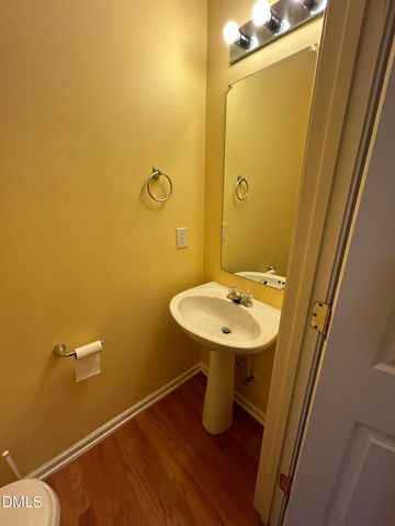 100 Henson Place, Apex, NC 27502