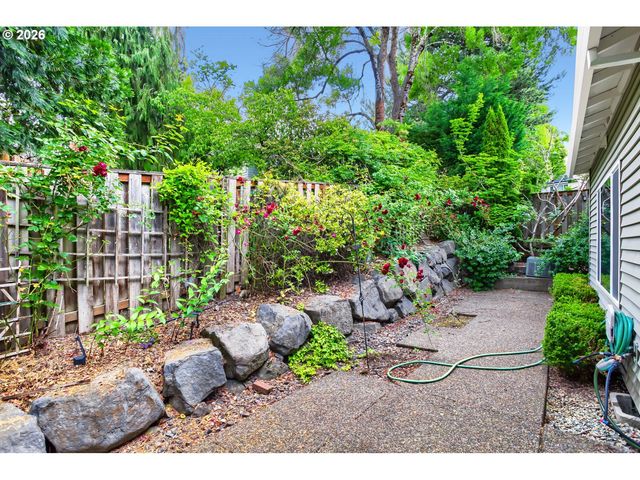 4661 Nw UNION HILLS Ter, Beaverton, OR 97006