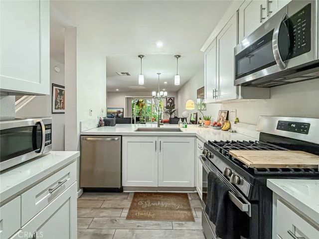 7050 Shoup Avenue 178, Canoga Park, CA 91303