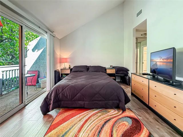 7050 Shoup Avenue 178, Canoga Park, CA 91303