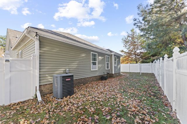 815 Slidingrock Lane, Sumter, SC 29150