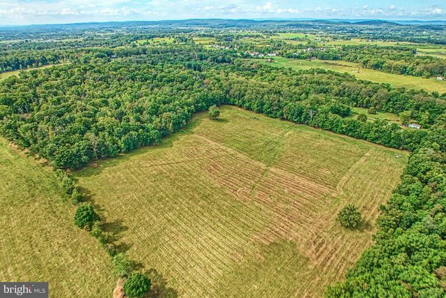 43470 EVANS POND RD, Leesburg, VA 20176