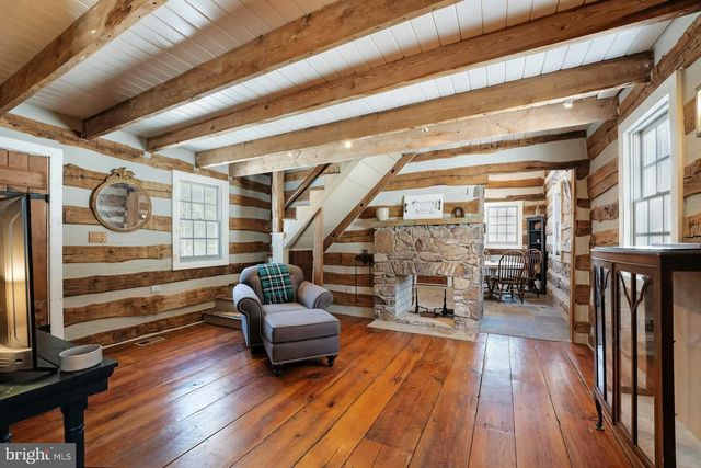 43470 EVANS POND RD, Leesburg, VA 20176