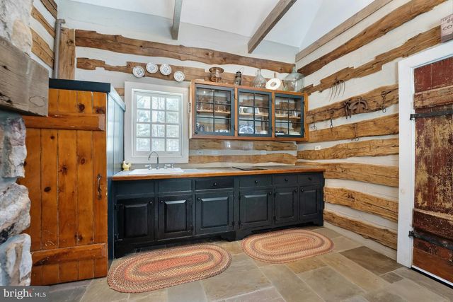 43470 EVANS POND RD, Leesburg, VA 20176