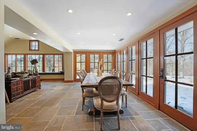 43470 EVANS POND RD, Leesburg, VA 20176