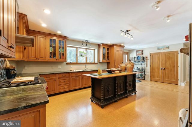 43470 EVANS POND RD, Leesburg, VA 20176