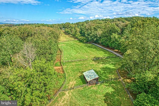 43470 EVANS POND RD, Leesburg, VA 20176