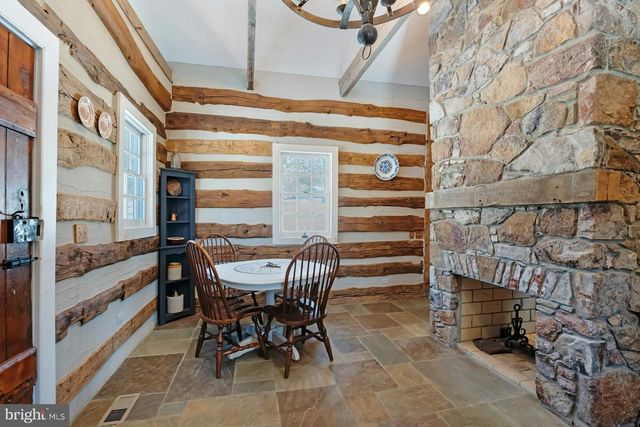 43470 EVANS POND RD, Leesburg, VA 20176