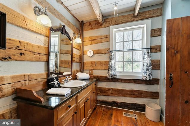 43470 EVANS POND RD, Leesburg, VA 20176
