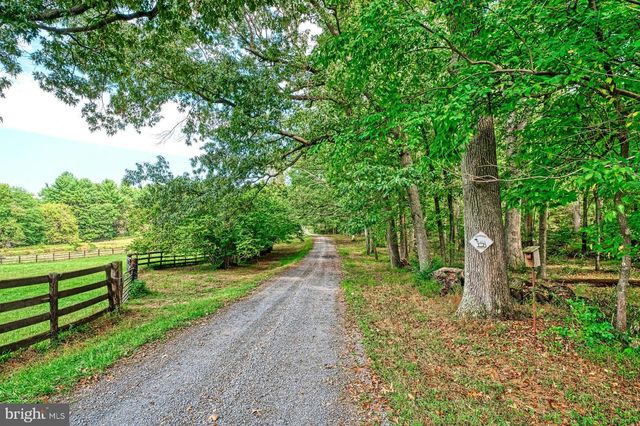 43470 EVANS POND RD, Leesburg, VA 20176