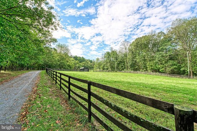 43470 EVANS POND RD, Leesburg, VA 20176