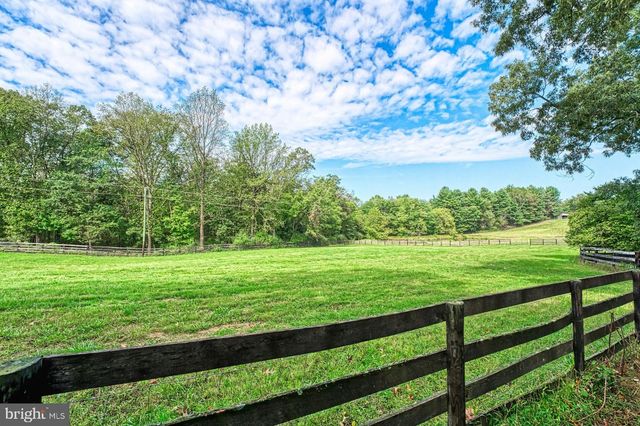 43470 EVANS POND RD, Leesburg, VA 20176