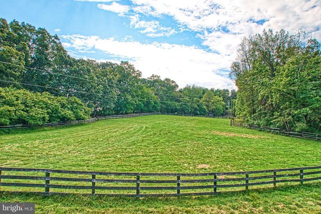 43470 EVANS POND RD, Leesburg, VA 20176