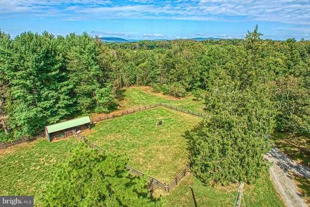 43470 EVANS POND RD, Leesburg, VA 20176