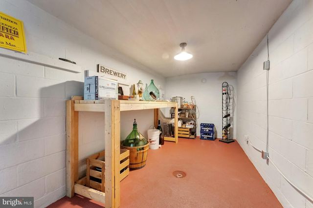 43470 EVANS POND RD, Leesburg, VA 20176