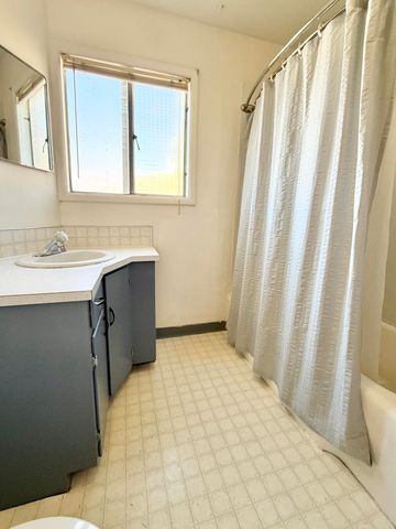 1407 California Avenue, Klamath Falls, OR 97601