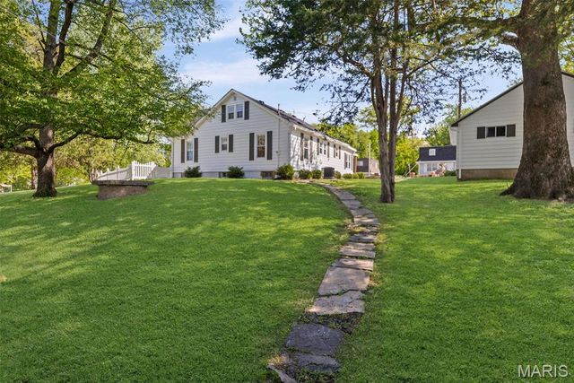 528, 530A&B Mill Street, Bethalto, IL 62010