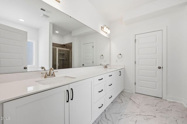 122 Grinnell Loop, Sanford, NC 27332