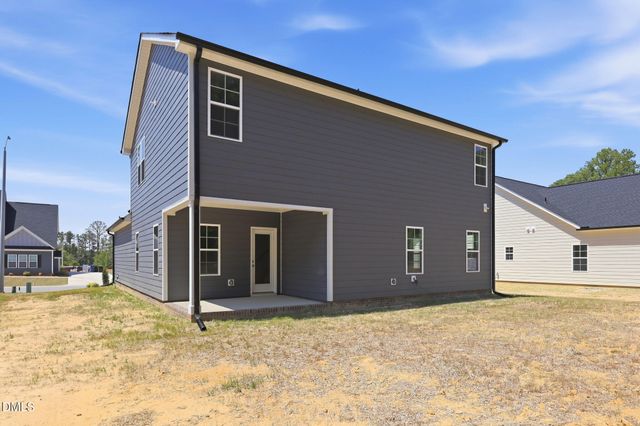 122 Grinnell Loop, Sanford, NC 27332