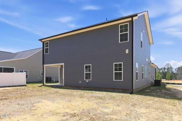 122 Grinnell Loop, Sanford, NC 27332