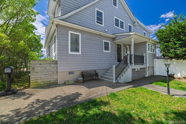 400 Roosevelt Avenue, Freeport, NY 11520