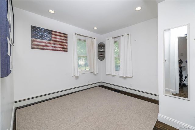 400 Roosevelt Avenue, Freeport, NY 11520