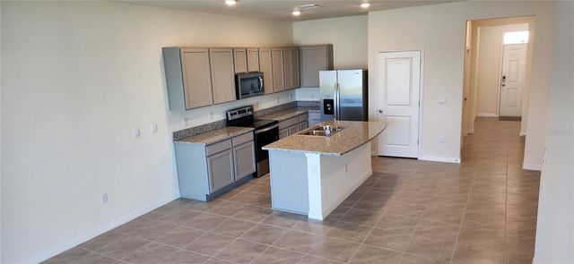 9241 ROCK HARBOUR WAY, Tampa, FL 33637