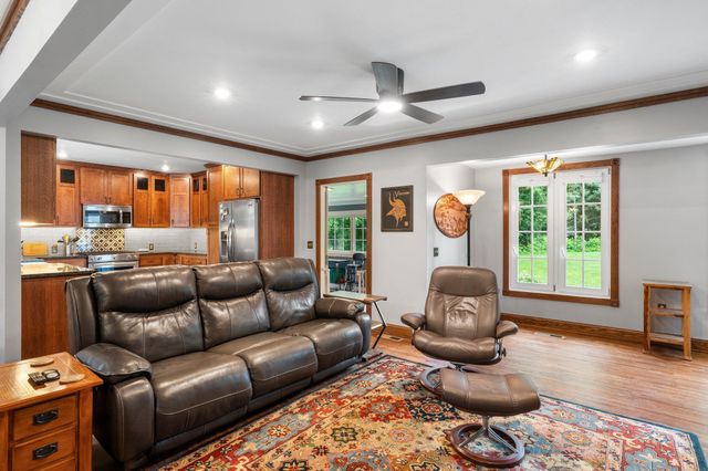 2501 County Road C2 W, Roseville, MN 55113