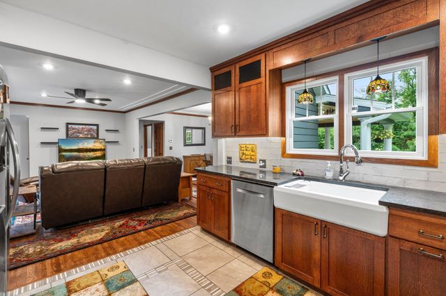 2501 County Road C2 W, Roseville, MN 55113