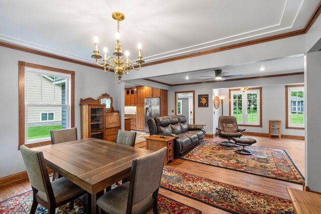 2501 County Road C2 W, Roseville, MN 55113