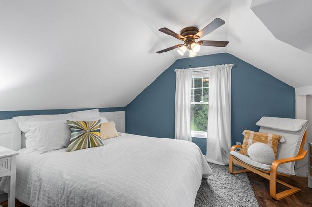 2501 County Road C2 W, Roseville, MN 55113