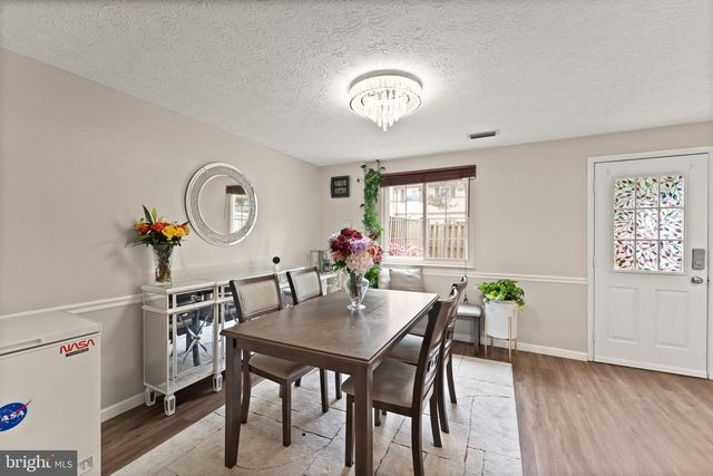 1617 SIERRA WOODS DR, Reston, VA 20194