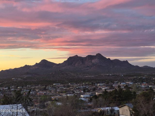 5215 Mescalero Trail, Las Cruces, NM 88012