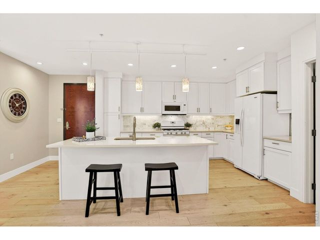 3301 Arapahoe Ave 217, Boulder, CO 80303