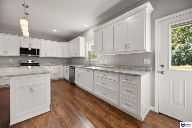 412 Wilmoth Street, Elizabethtown, KY 42701