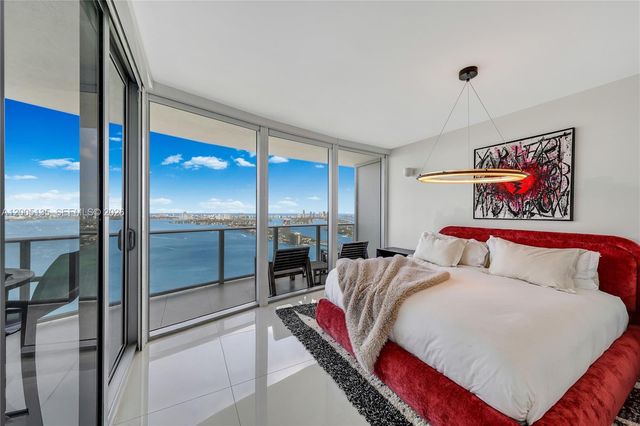 488 NE 18th St 3715, Miami, FL 33132