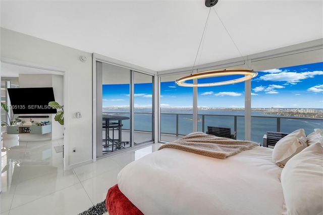 488 NE 18th St 3715, Miami, FL 33132