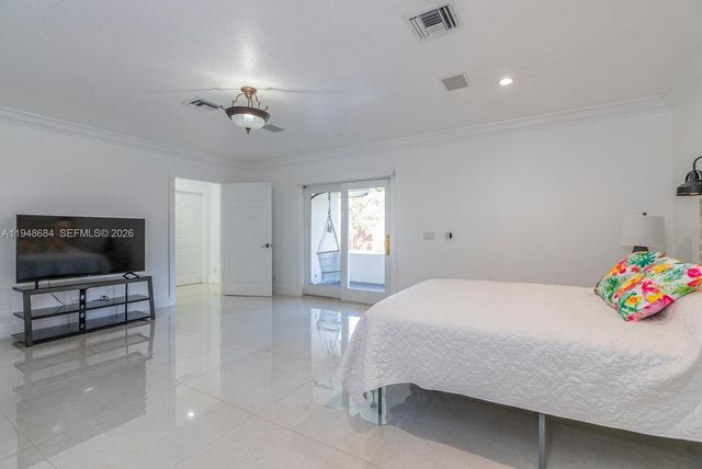 8425 SW 185th St, Cutler Bay, FL 33157