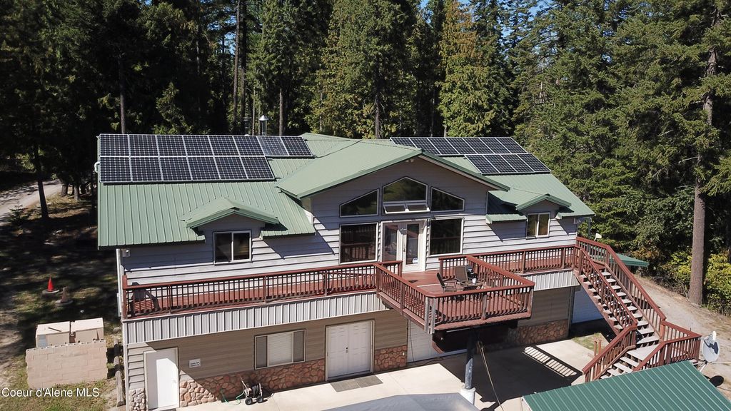1959 Thimbleberry Ln, Sandpoint, ID 83864