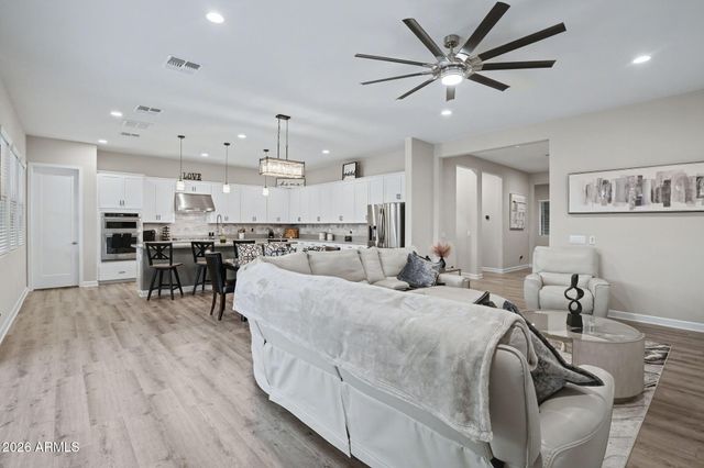 3938 W Amethyst Trail, San Tan Valley, AZ 85144