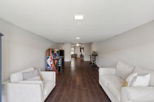 1501 Austrian Road, Grand Prairie, TX 75050