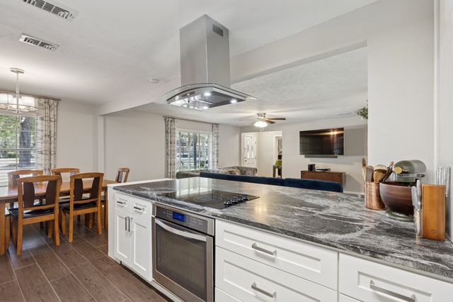 1501 Austrian Road, Grand Prairie, TX 75050